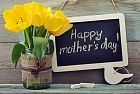 Festa della mamma: quando si festeggia quest’anno, le origini e il significato.