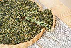 Torta salata vegana con spinaci e tofu