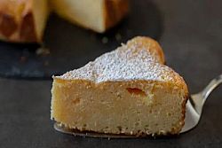 Migliaccio vegano: la variante del dolce di Carnevale della tradizione napoletana